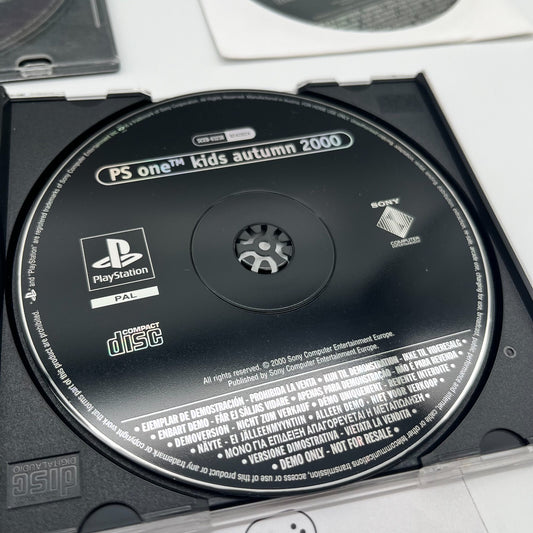 PSone Kids Autumn 2000 + Euro Demo 56 e 71 PlayStation 1 CD