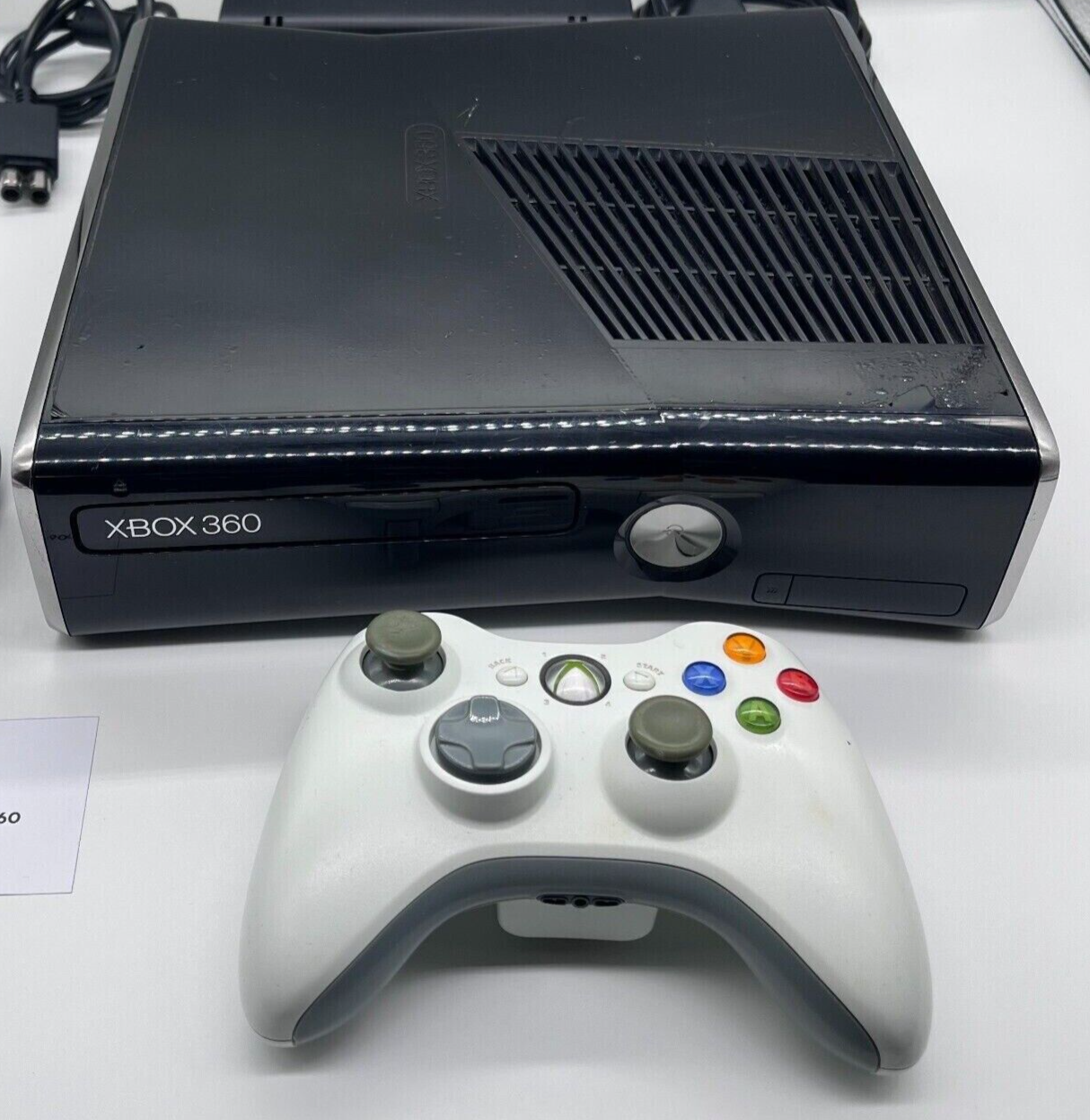 Xbox 360 Slim 250GB Console Completa · Microsoft