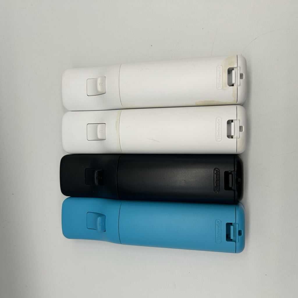 Lotto 4 Telecomandi Wii Remote Nintendo Wiimote PER RICAMBI Non Funzionanti
