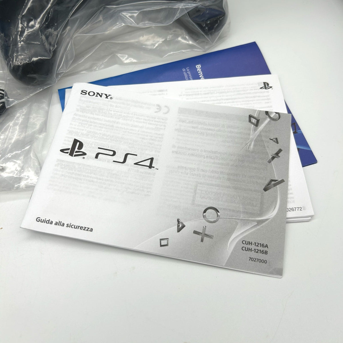 PlayStation 4 500GB Jet Black – Boxata, corredo completo