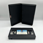 Il Corvo (The Crow) in VHS, edizione italiana Pentavideo-Medusa 1994 con l’ultima video-intervista a Brandon Lee