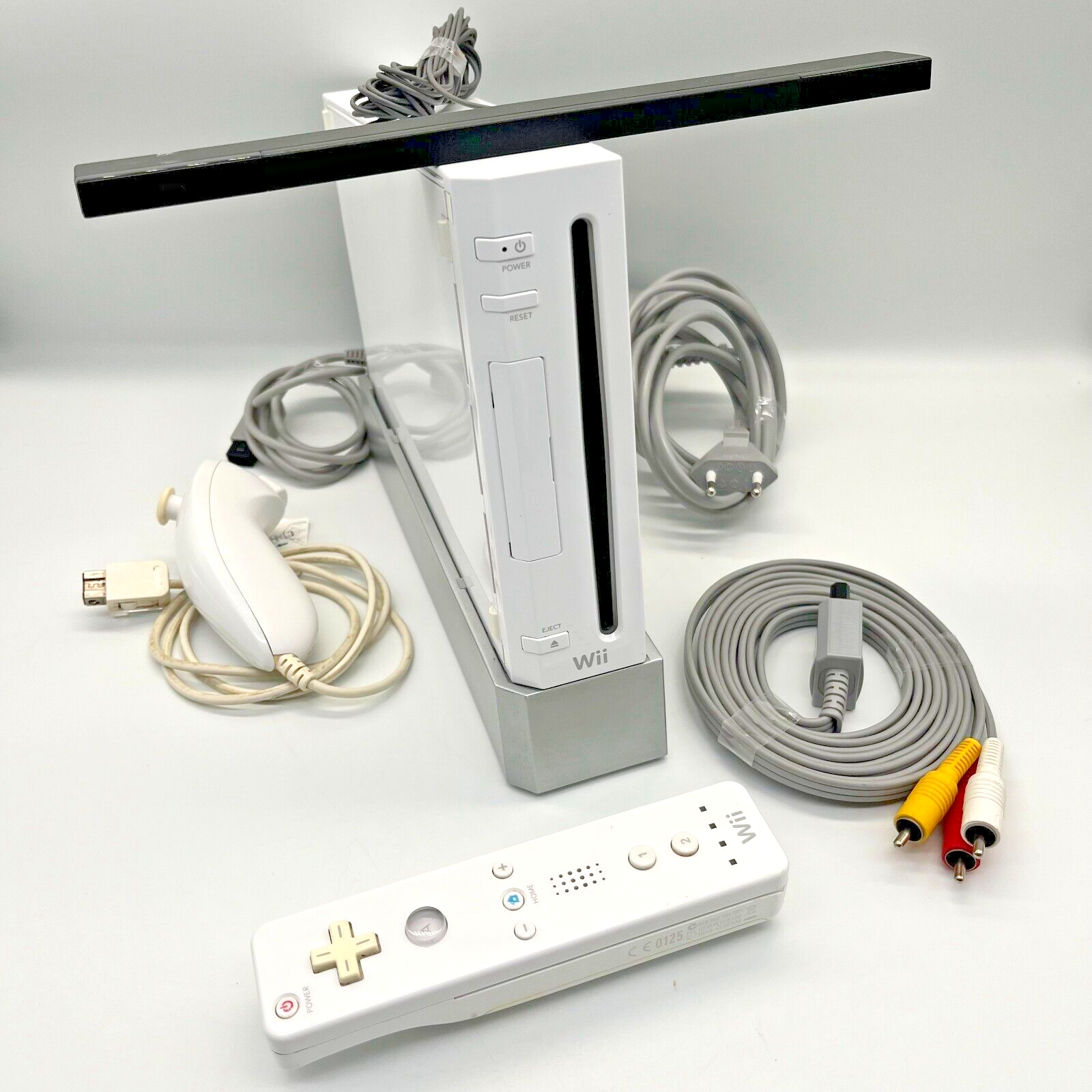 NINTENDO Wii Console COMPLETA con Controller ORIGINALE Wii Mote + Wii Fit BOXATI