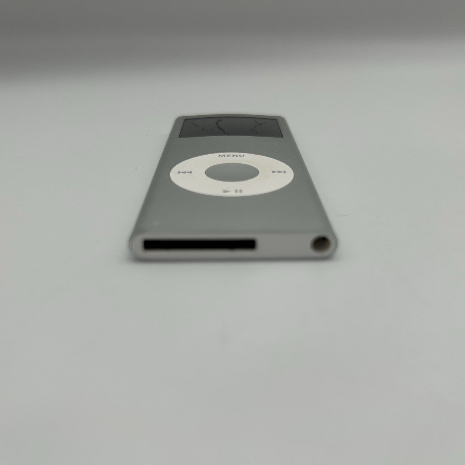 Lotto 3 Apple iPod Touch 4 + Touch 2a Gen + Nano 2a Gen PER RICAMBI Non Testati