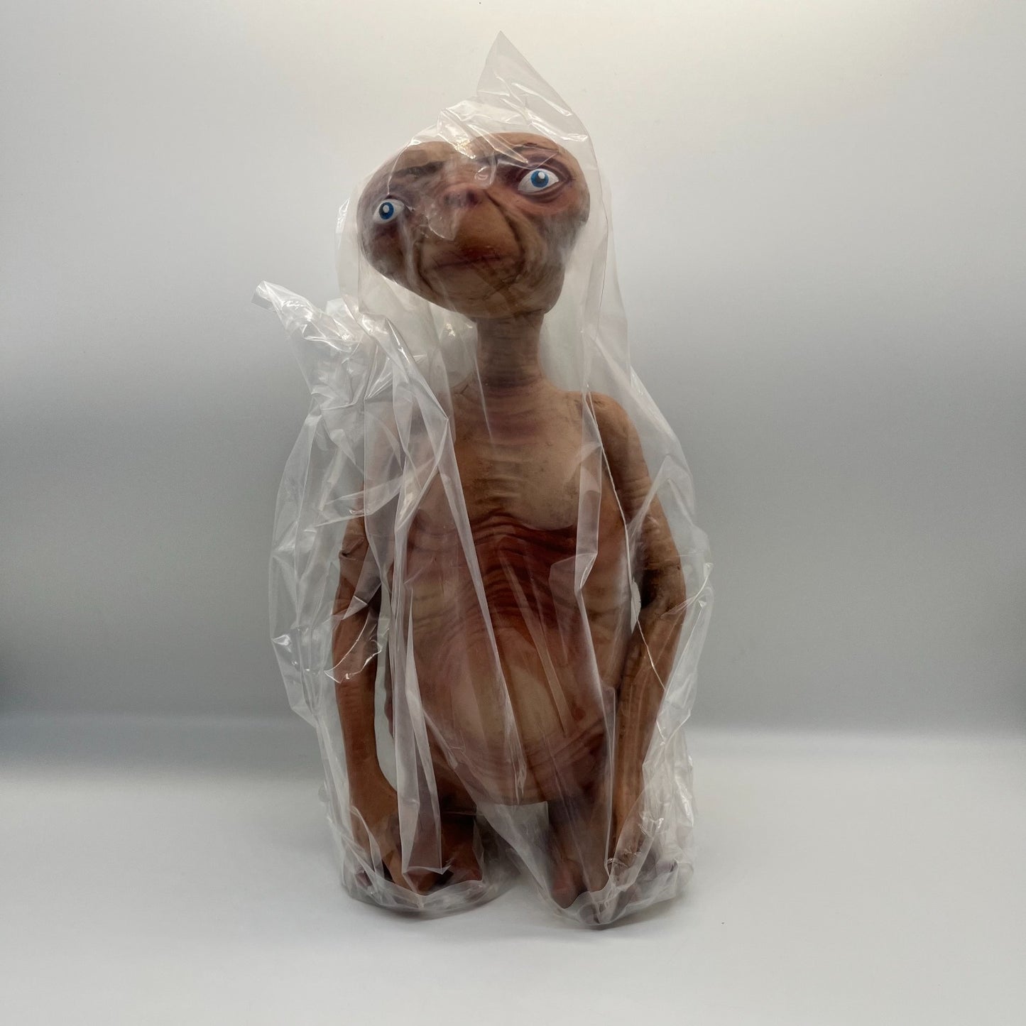 E.T. L’Extra-Terrestre Replica 30cm Foam Figure Prop Doll Collezione Cinema