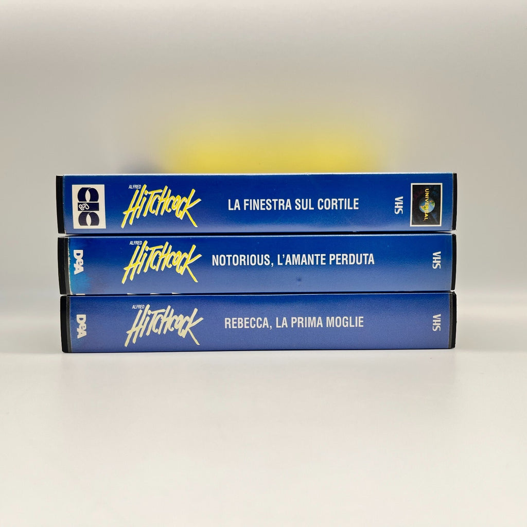 🎥 Lotto 3 VHS Alfred Hitchcock - La Finestra sul Cortile, Notorious, Rebecca 📼