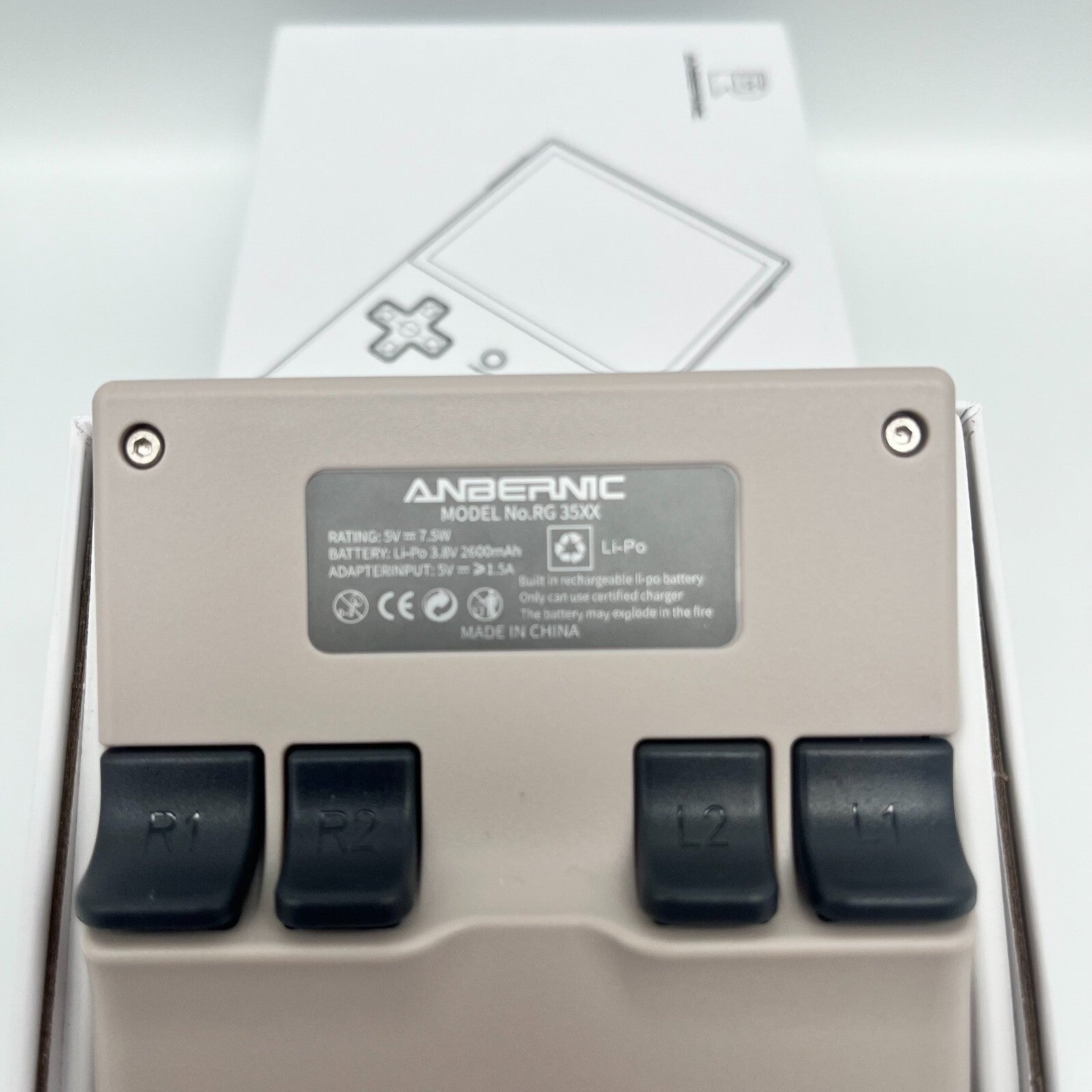 Anbernic RG35XX Console Portatile Retro 64GB (+5.000 Giochi!) Handheld NUOVO