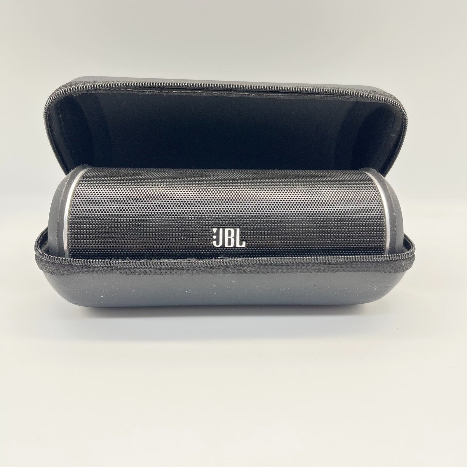JBL FLIP  2 - Bluetooth Speaker Wireless Cassa Portatile  GRACCHIA (da riparare)